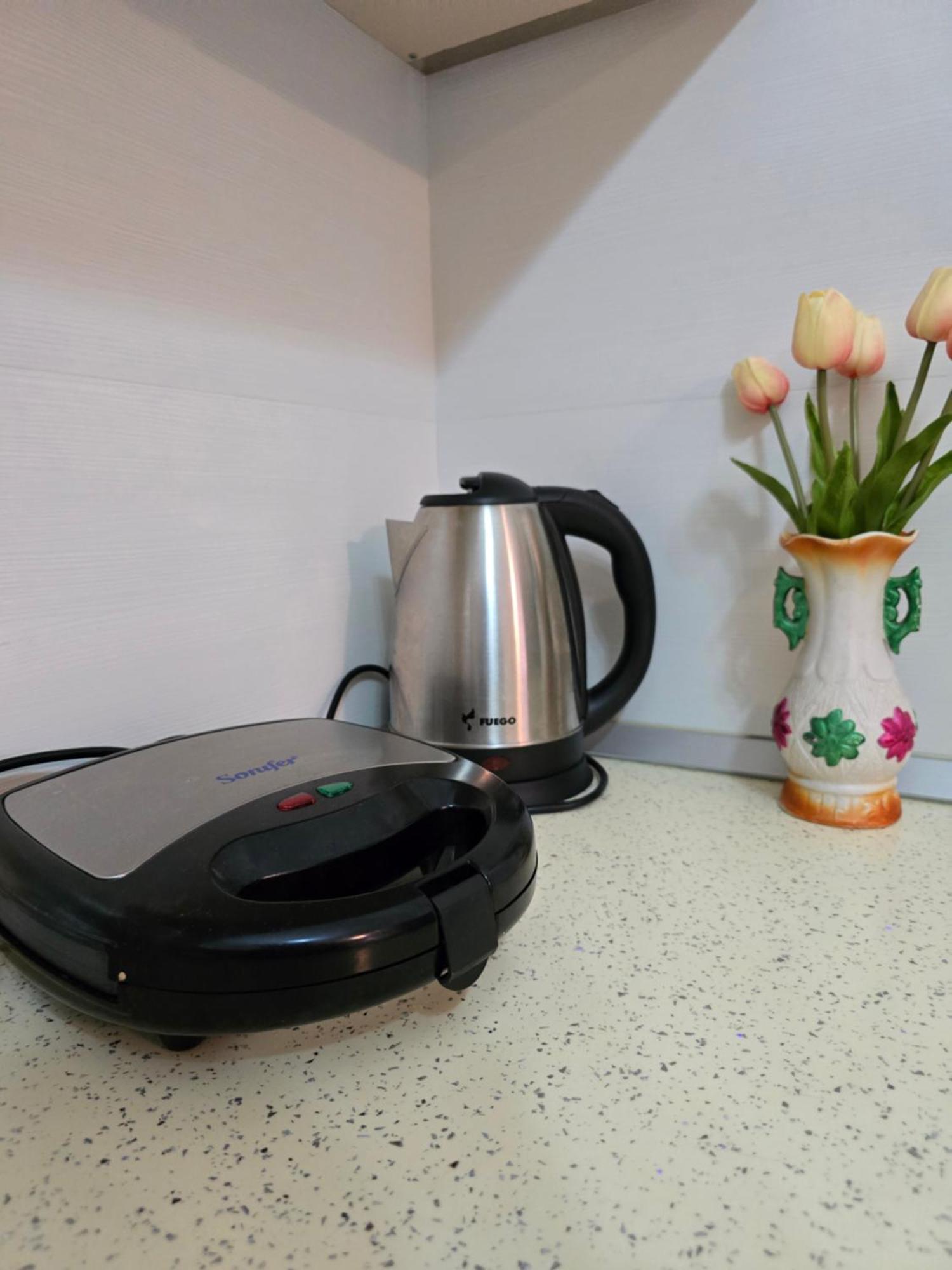 Modern , Quiet , Family Friendly & Fully Furnished 公寓 *